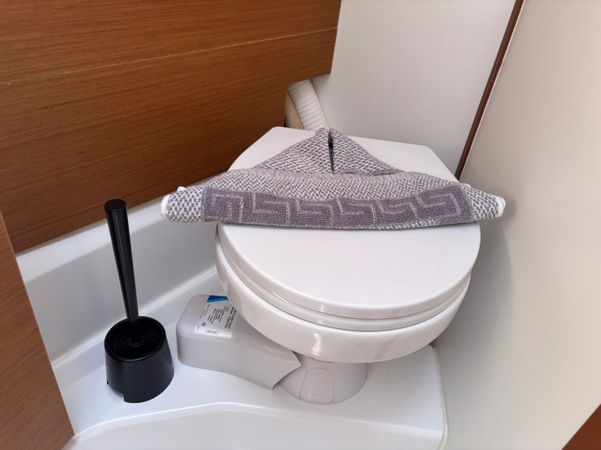 Jeanneau Sun Odyssey 380 | Sunsail 22