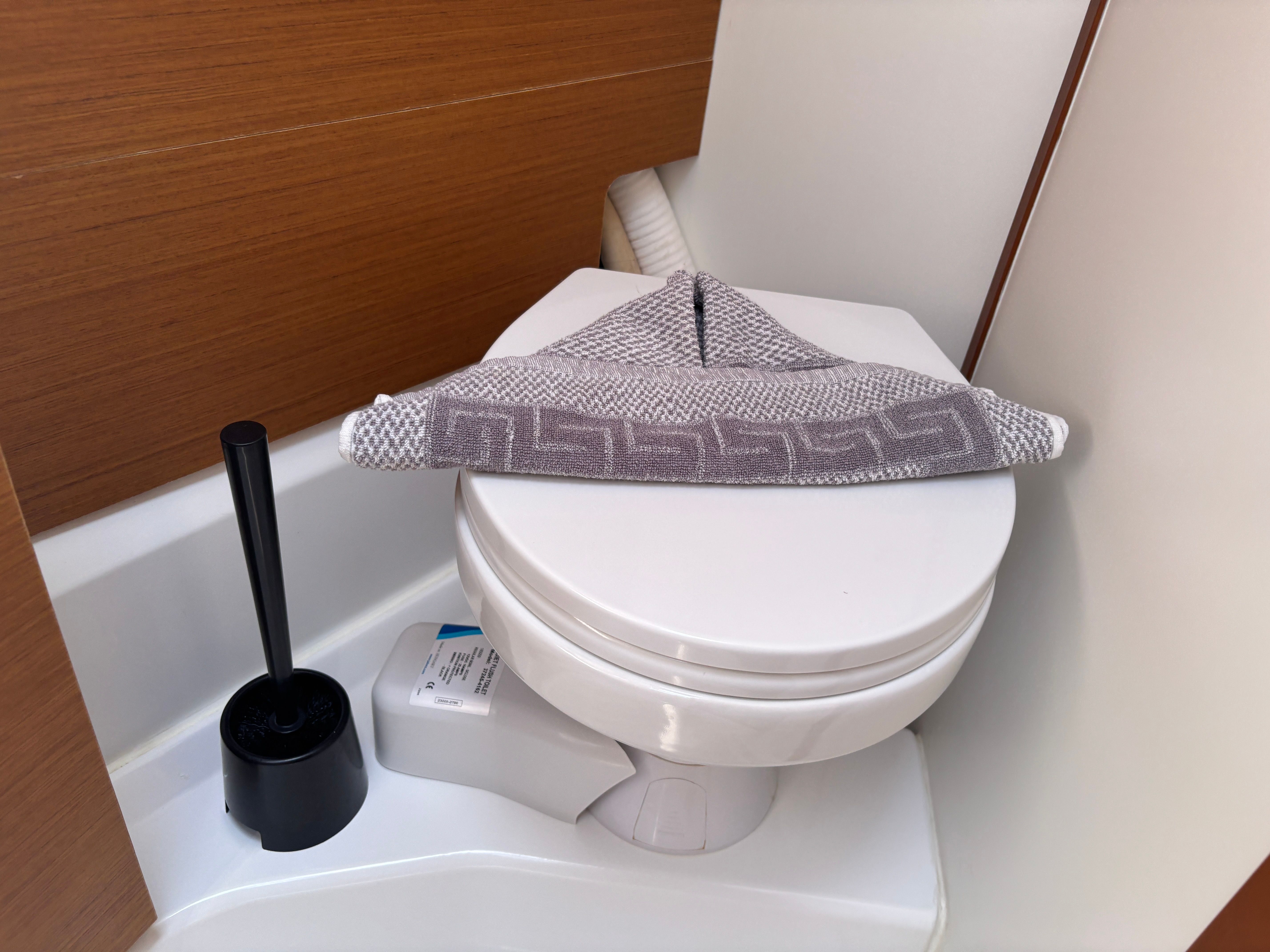 Jeanneau Sun Odyssey 380 | Sunsail 22
