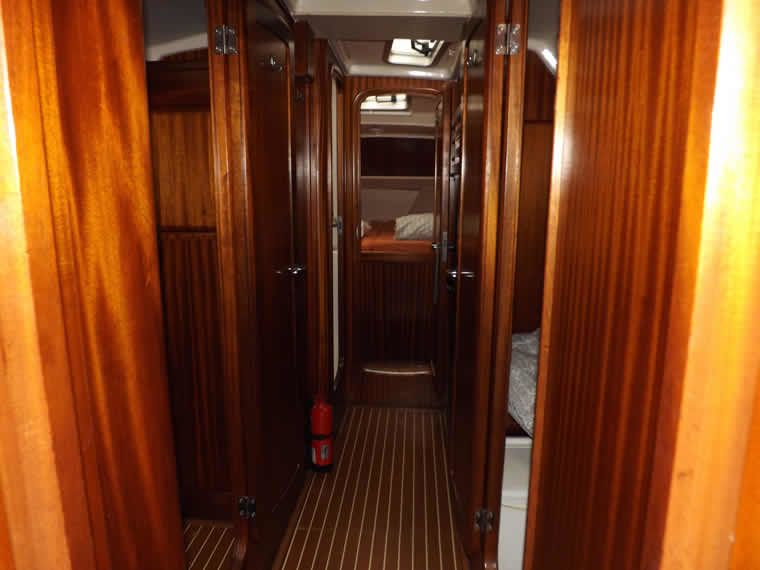 Bavaria 50 | Burlesque