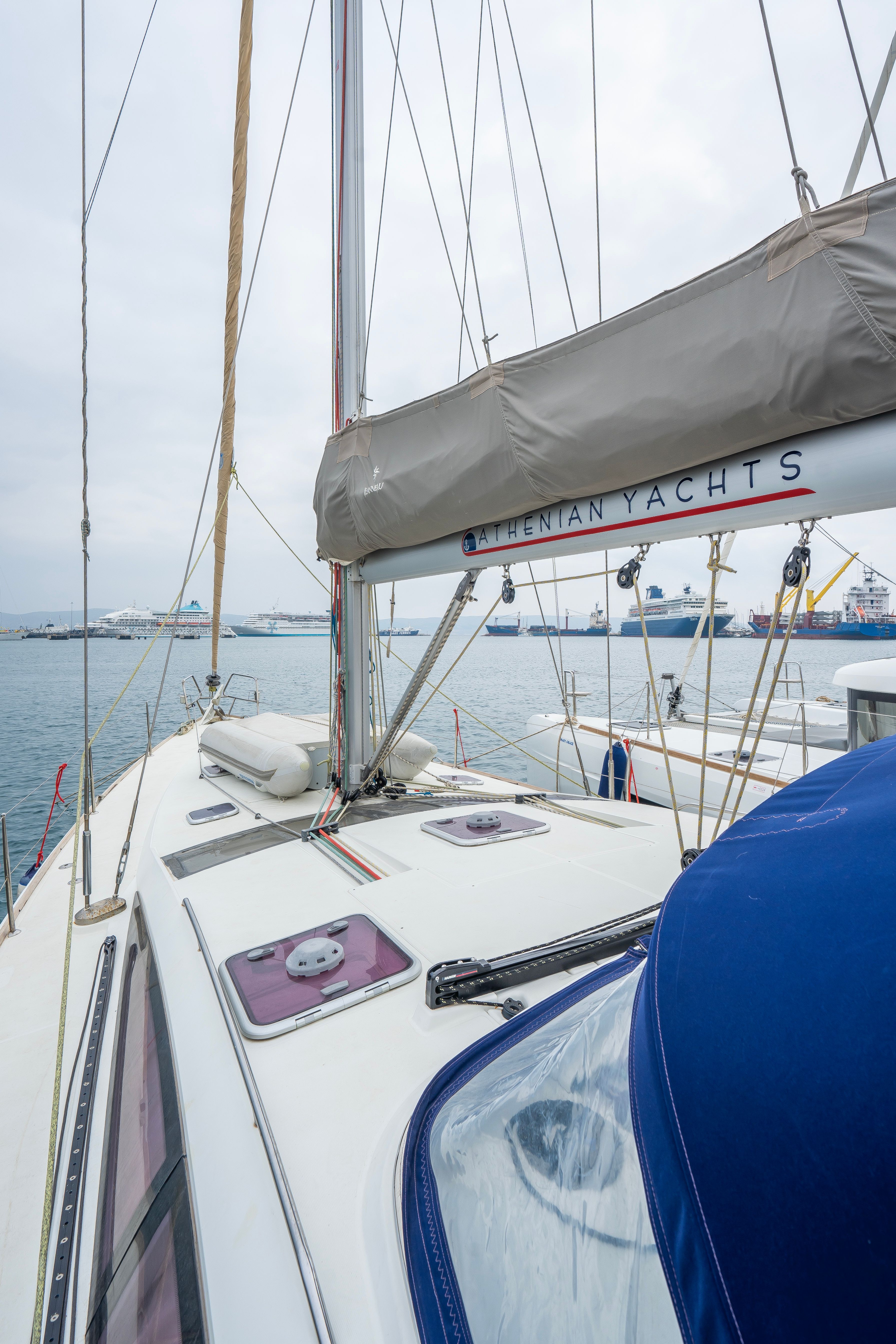 Jeanneau 53 | Regina 5