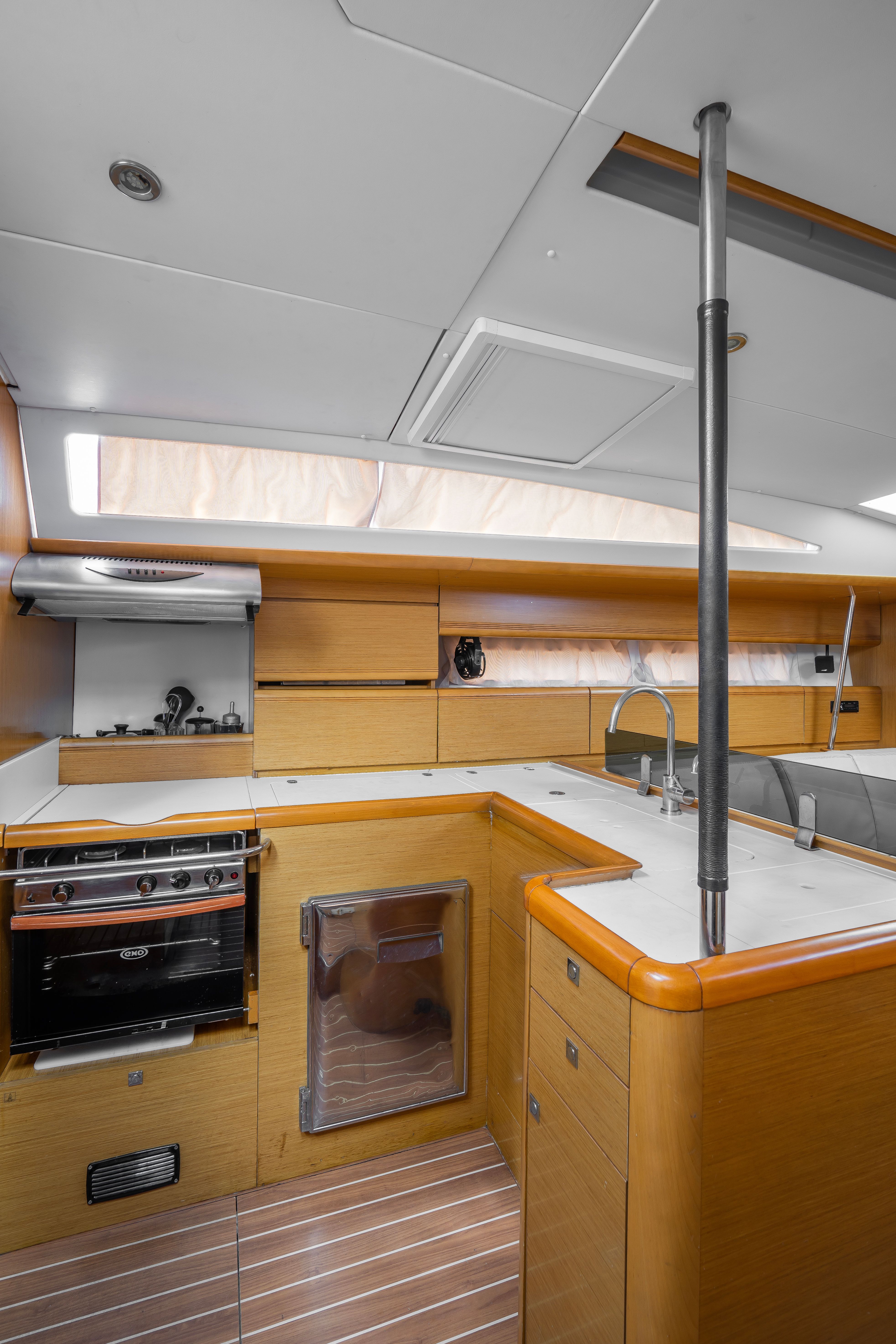 Jeanneau 53 | Regina 5