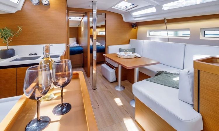 Jeanneau Sun Odyssey 440 | Thousand Sunny