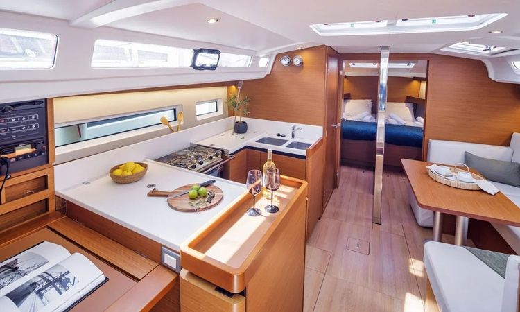 Jeanneau Sun Odyssey 440 | Thousand Sunny
