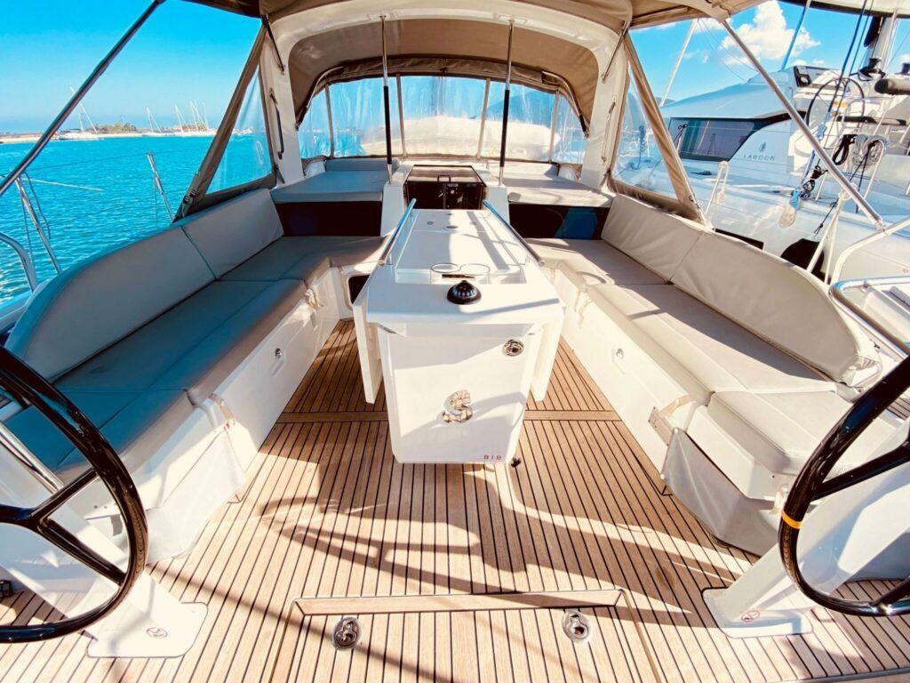 Beneteau Oceanis 51.1 | Vixen