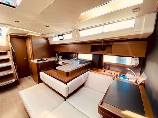 Beneteau Oceanis 51.1 | Vixen
