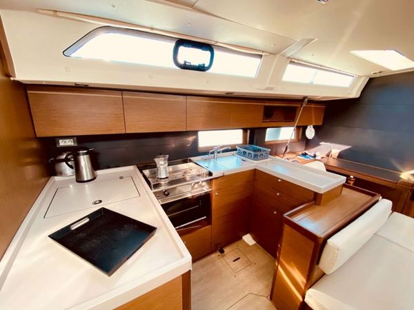 Beneteau Oceanis 51.1 | Vixen