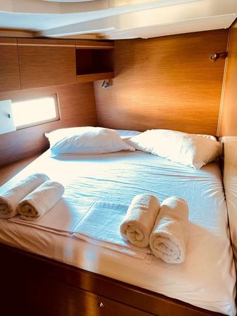 Beneteau Oceanis 51.1 | Vixen
