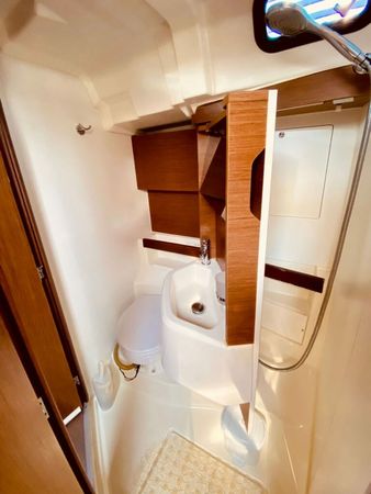 Beneteau Oceanis 51.1 | Vixen