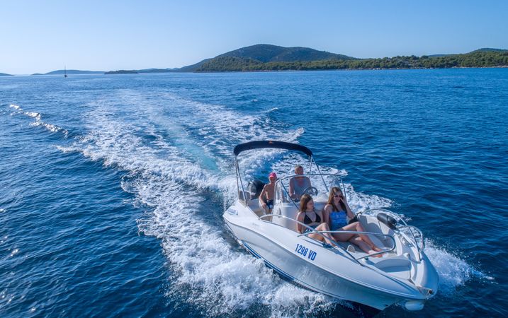 Quicksilver 555 | Commander