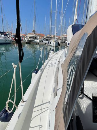 Jeanneau Sun Odyssey 410 | Night Flower