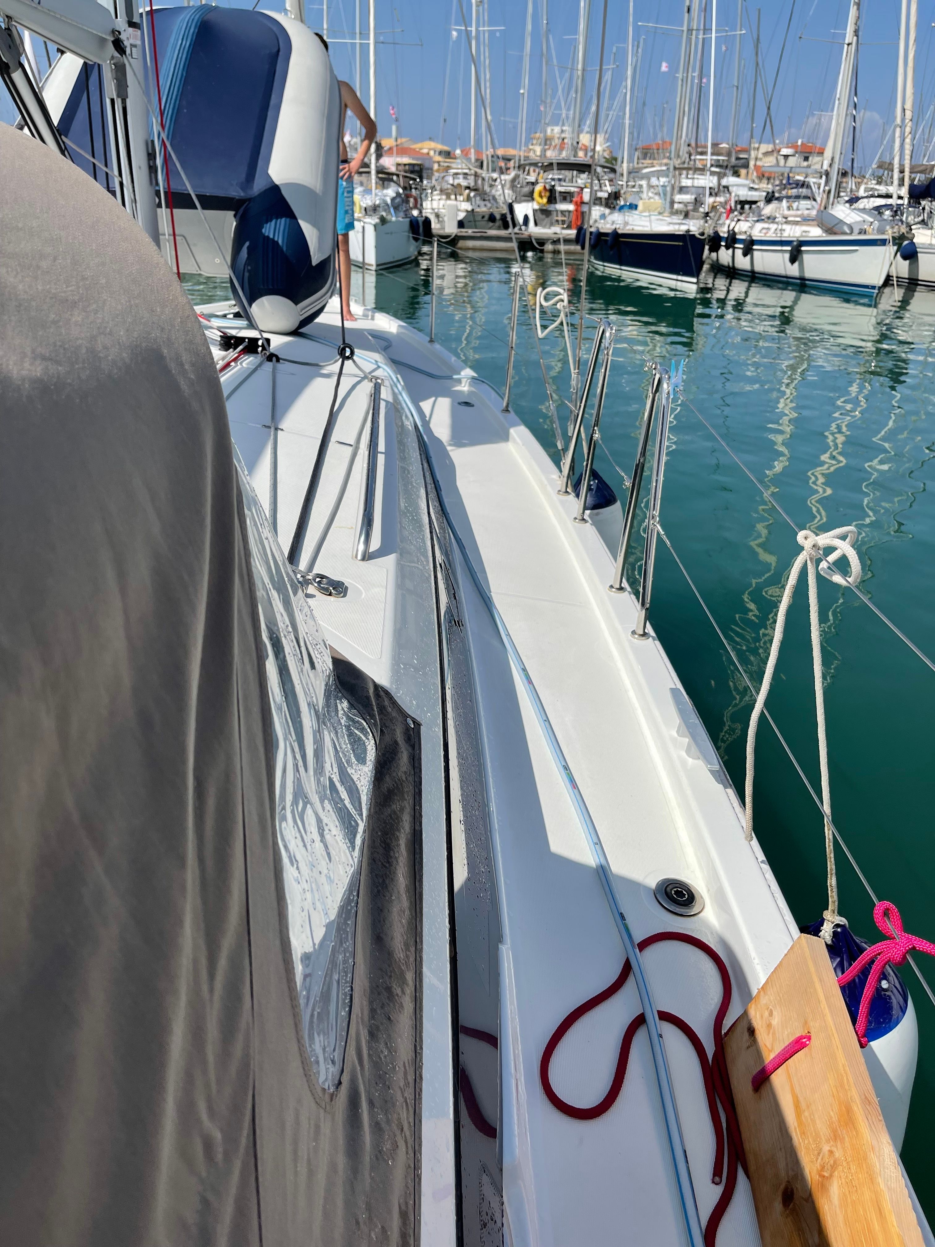 Jeanneau Sun Odyssey 410 | Night Flower