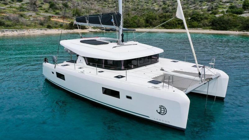 Lagoon 42 | Vesper