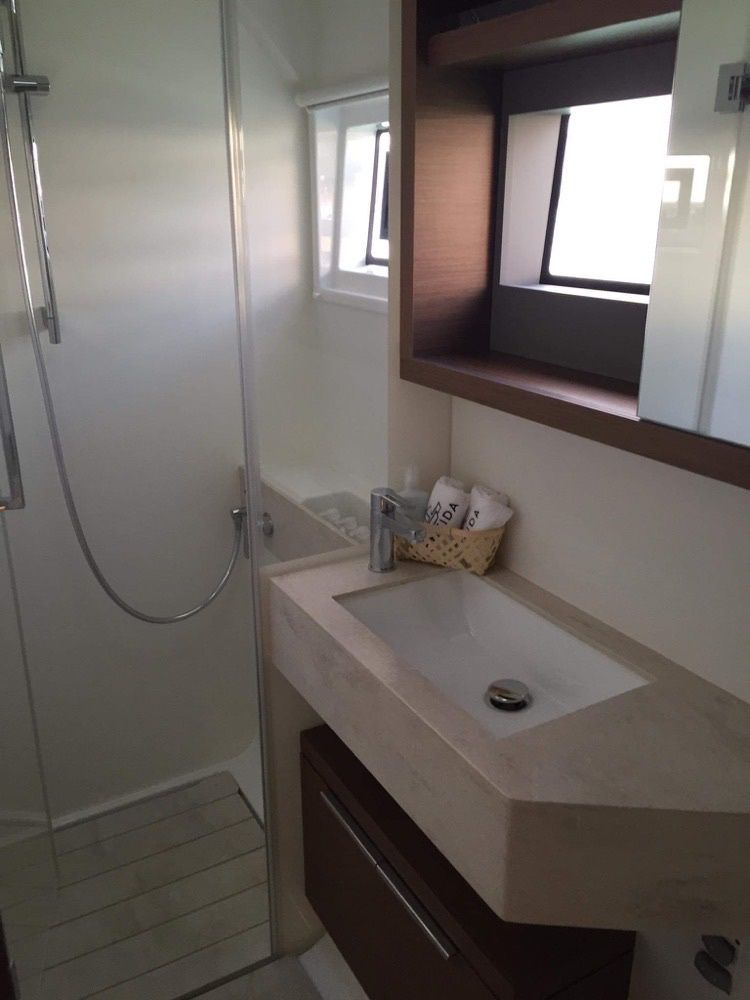 Lagoon 50 | Oneida 2