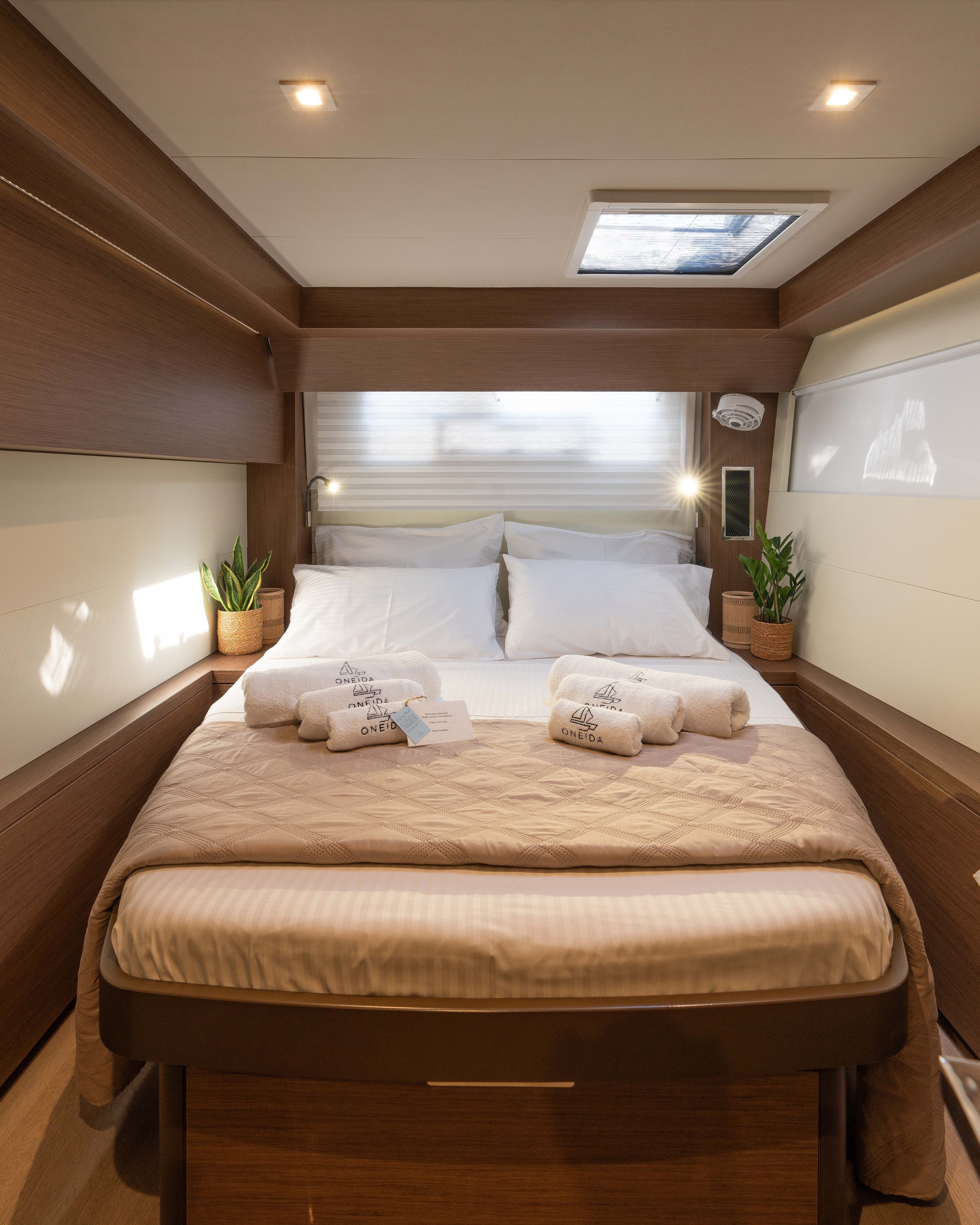 Lagoon 50 | Oneida 2