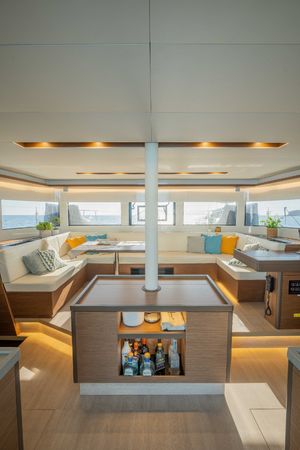 Lagoon 50 | Oneida 2