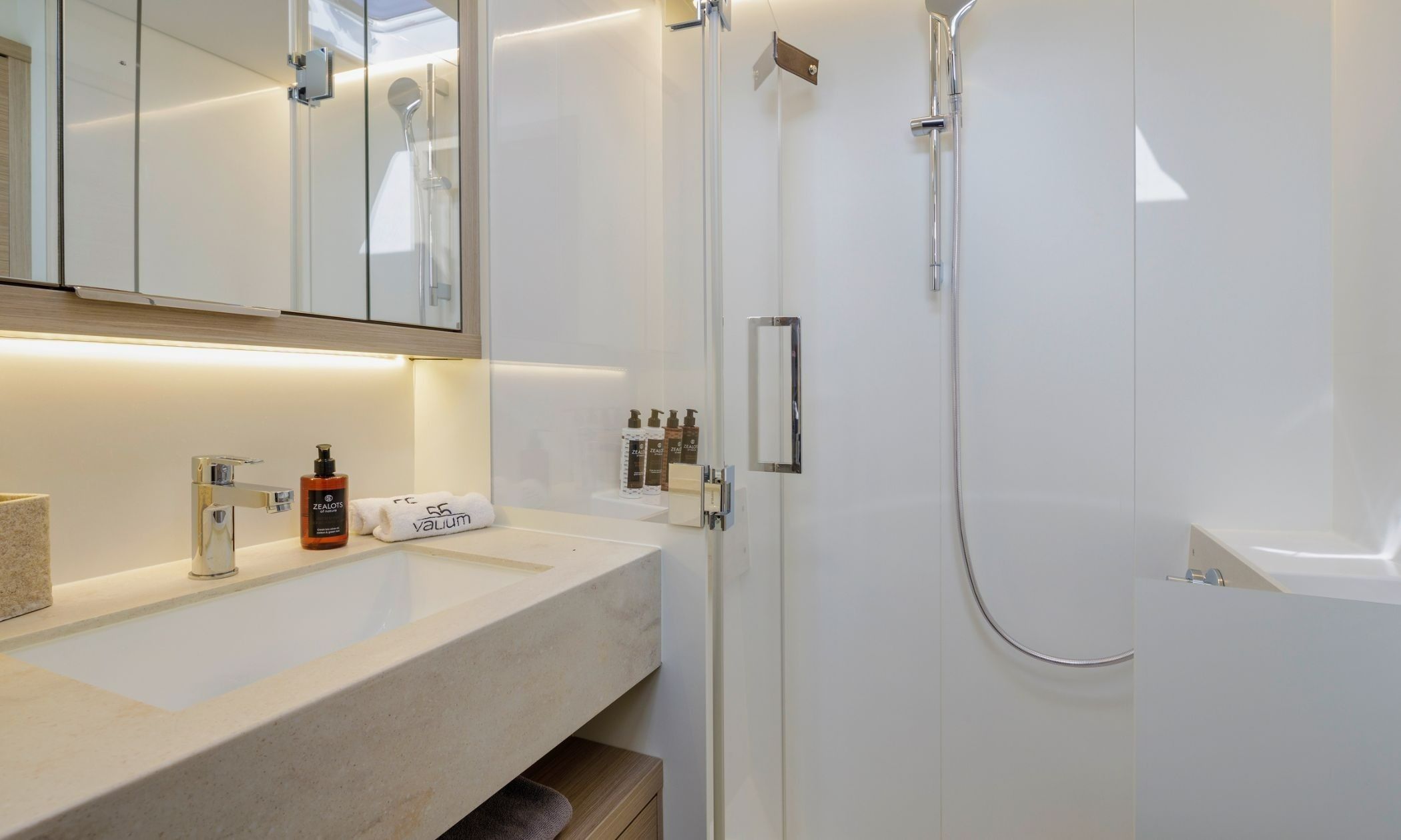 Lagoon 55 | Valium 55