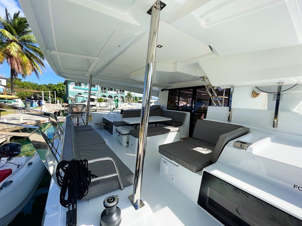 Fountaine Pajot Elba 45 | Sara Lin