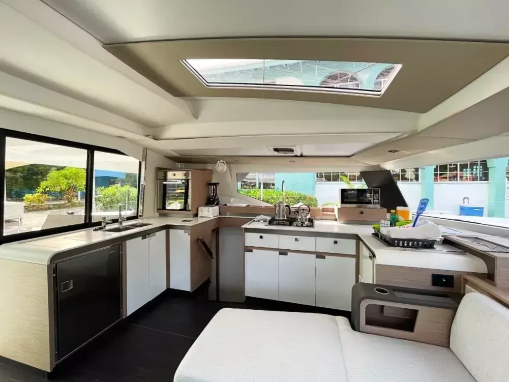 Fountaine Pajot Elba 45 | Sara Lin
