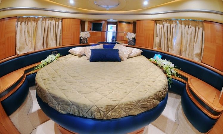 Azimut 50 Fly | Al Omar