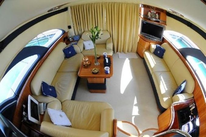 Azimut 50 Fly | Al Omar