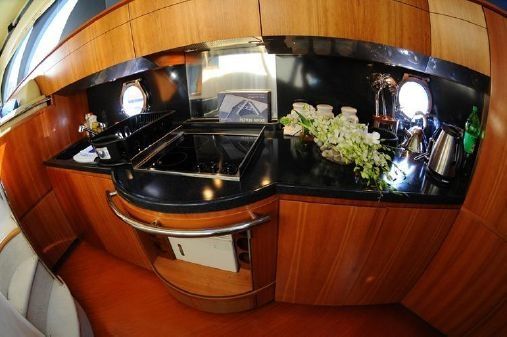 Azimut 50 Fly | Al Omar