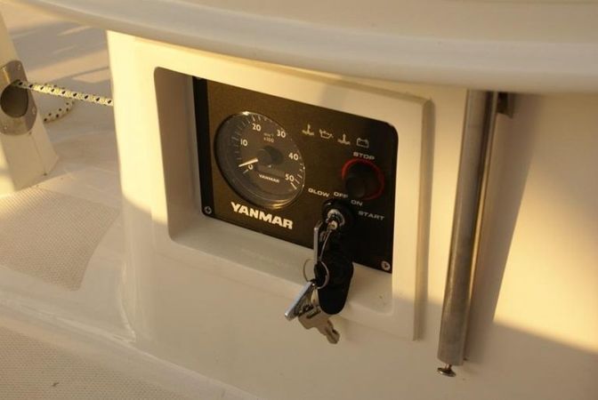 Cobra Yachts 33 | Cobra