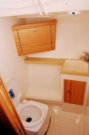 Cobra Yachts 33 | Cobra