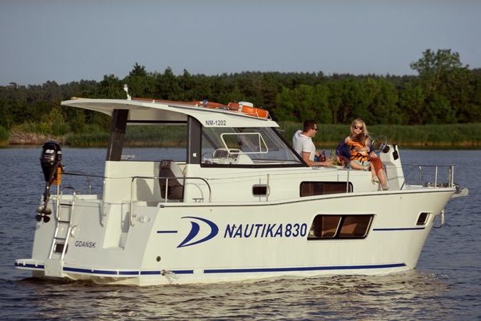 Nautika 830 | Nautika