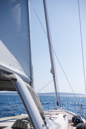 Beneteau Oceanis 54 | White Bird