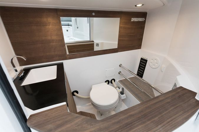 Axopar 28 Cabin | Helena