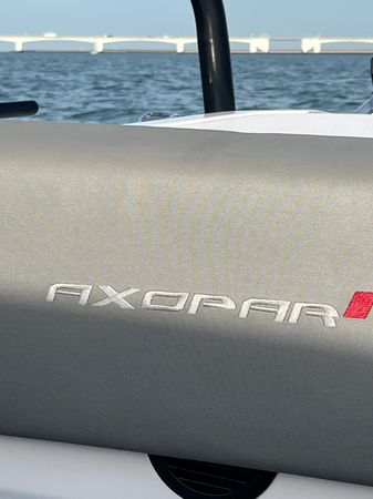 Axopar 28 Cabin | Helena