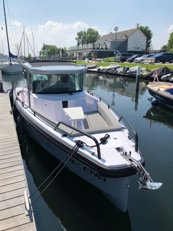 Axopar 28 Cabin | Helena