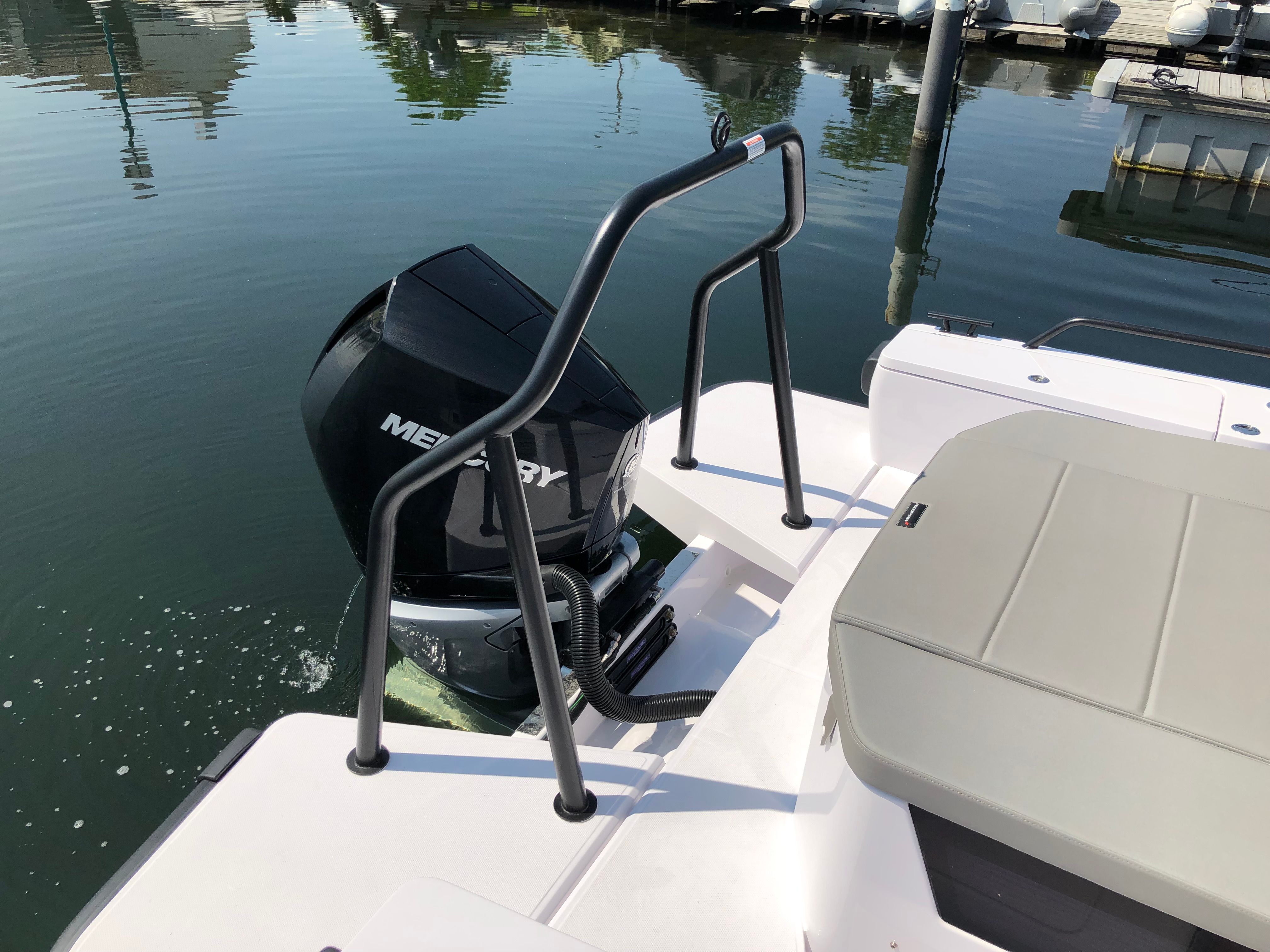 Axopar 28 Cabin | Helena