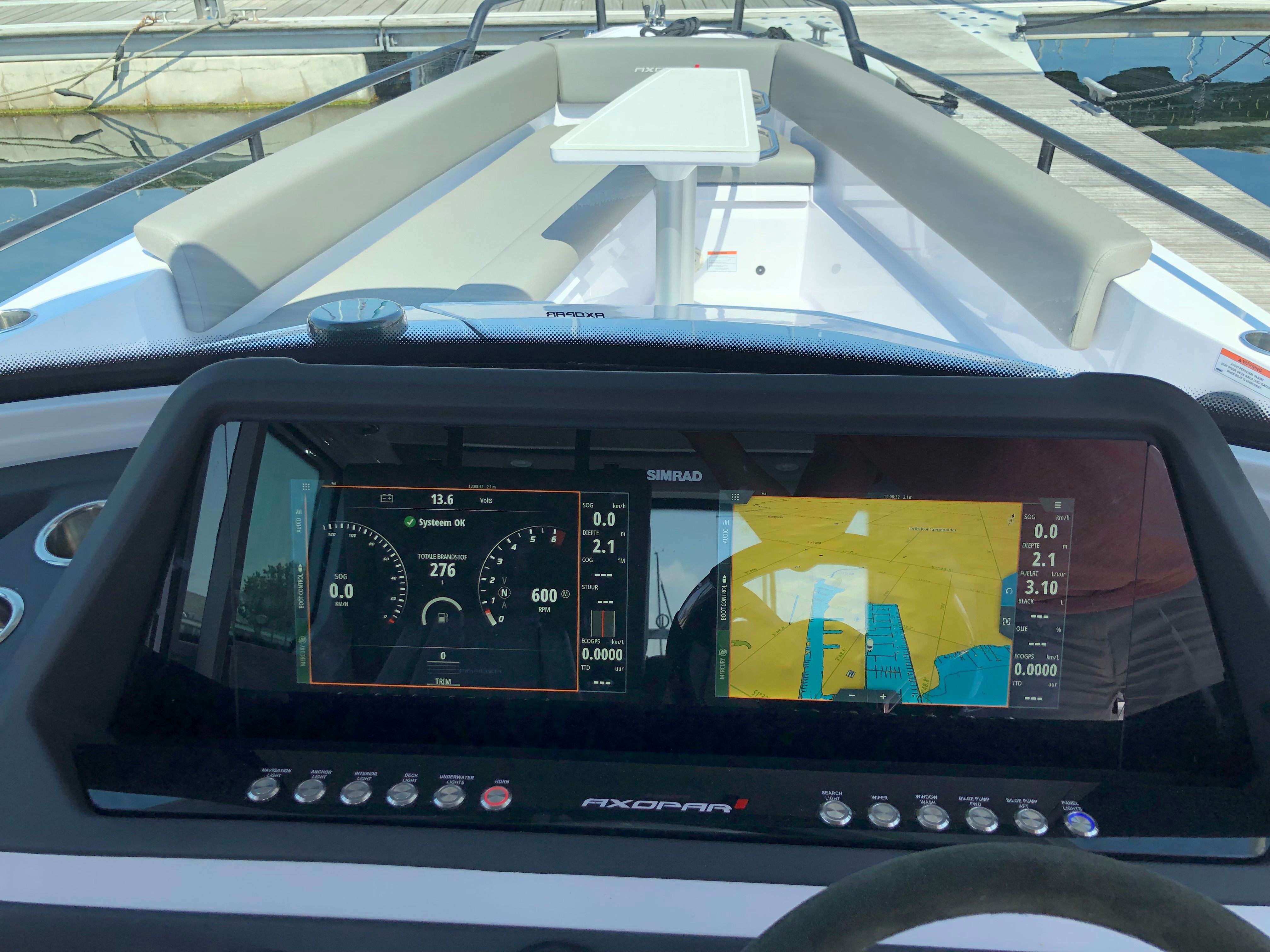 Axopar 28 Cabin | Helena