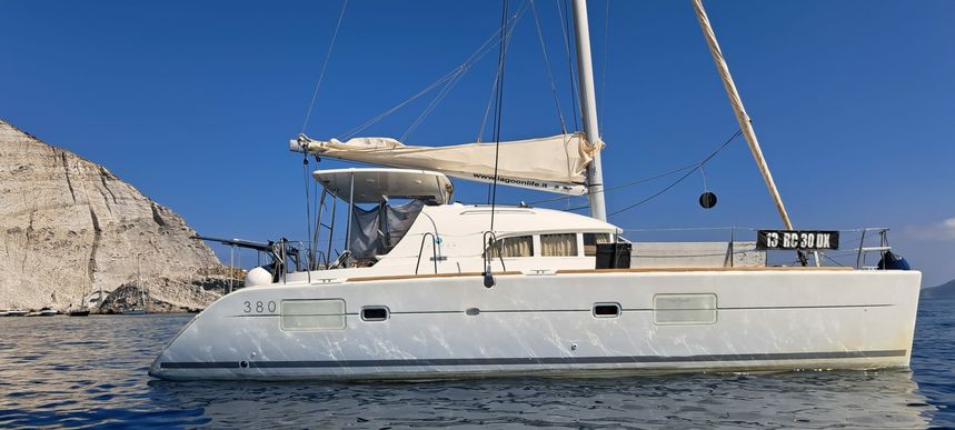 Lagoon 380 S2 | Kiss
