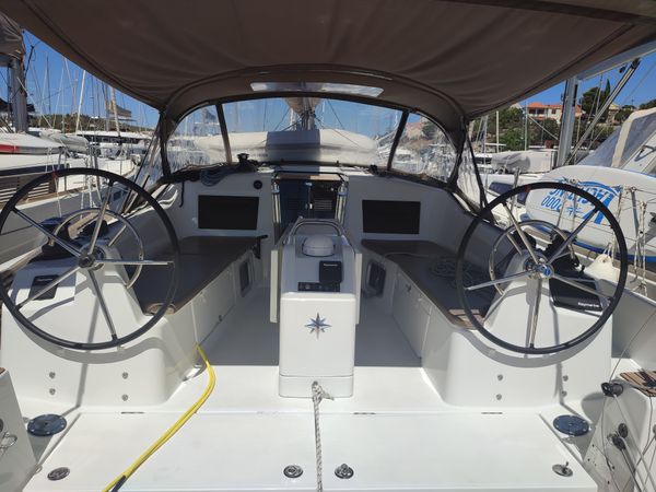 Jeanneau Sun Odyssey 410 | Hawking