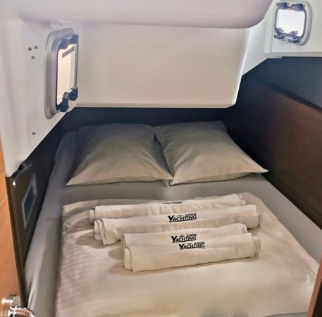 Jeanneau Sun Odyssey 410 | Hawking