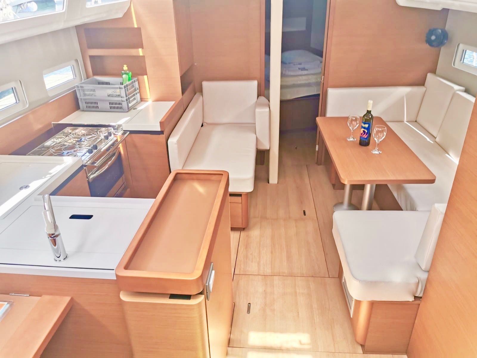 Jeanneau Sun Odyssey 410 | Hawking