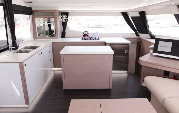 Fountaine Pajot Saba 50 | Serenata