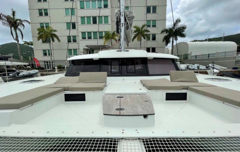 Fountaine Pajot Saba 50 | Singing Winds