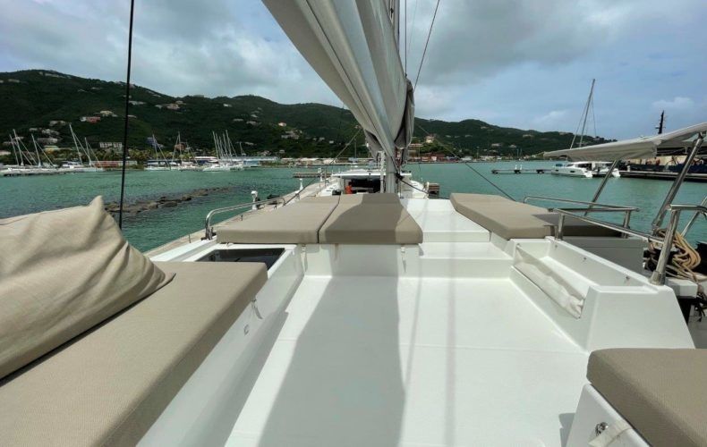 Fountaine Pajot Saba 50 | Singing Winds