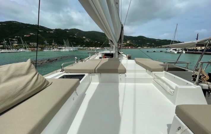 Fountaine Pajot Saba 50 | Singing Winds