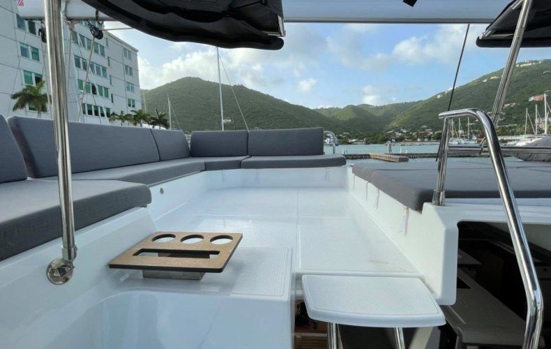 Fountaine Pajot Elba 45 | Ogibni
