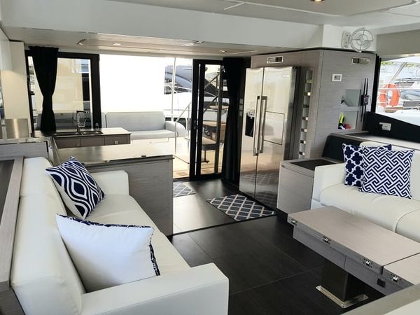 Fountaine Pajot MY6 | Calypso