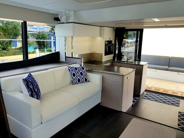 Fountaine Pajot MY6 | Calypso