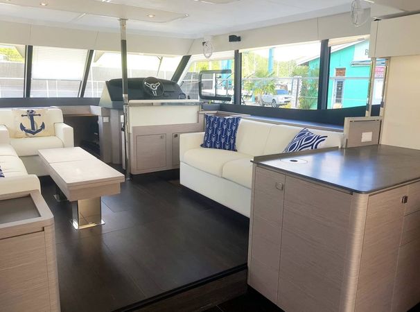 Fountaine Pajot MY6 | Calypso