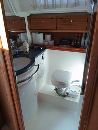 Bavaria Cruiser 46 | Ikarian Wind