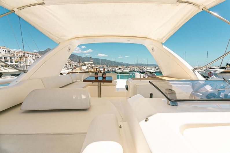 Azimut 58 | Lazurit
