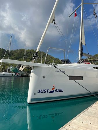 Jeanneau Sun Odyssey 380 | Just Happy