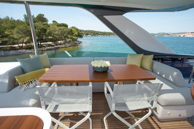 Azimut 78 | Prewi